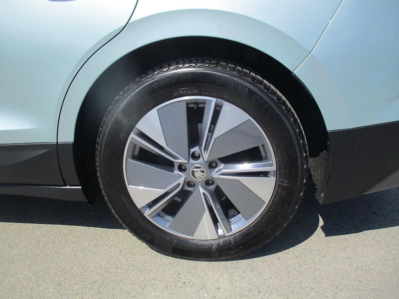 Škoda Enyaq iV 80 LOFT 150kW 82kWh TČ - fotka 41 z 54