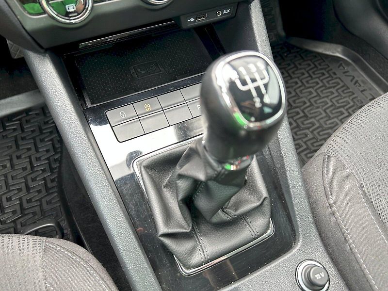 Škoda Octavia (2017) Style PLUS 1.6 TDI 85 kW - fotka 26 z 30