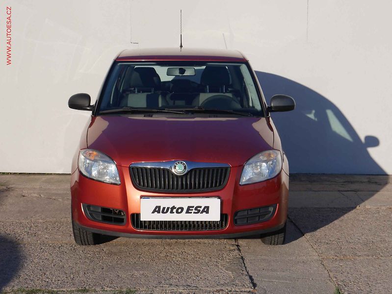 Škoda Fabia (2008) 1.2i, ČR, AC, tažné - fotka 2 z 15