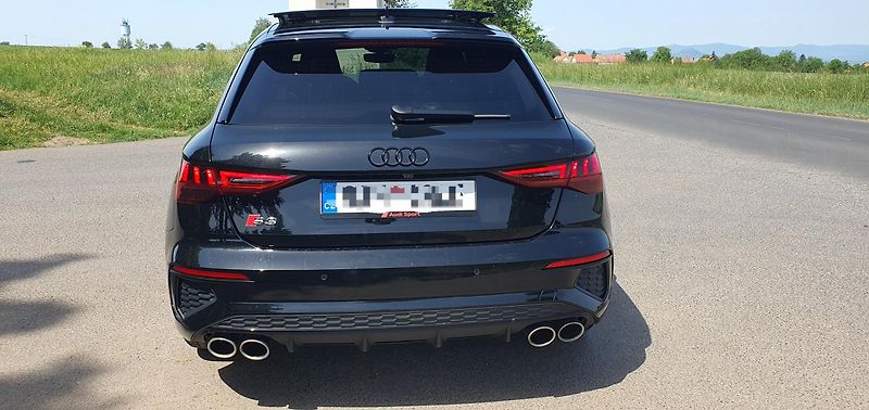 Audi S3 (2022) 2.0Tfsi 228kw Quattro,ČR,Dph - fotka 4 z 25