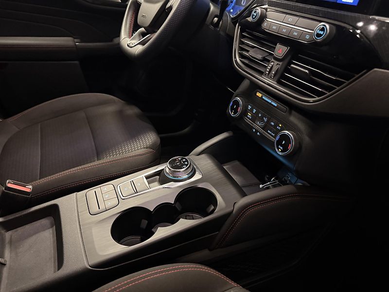 Ford Kuga (2023) 2.5 HYBRID,ST-LINE, - fotka 20 z 40