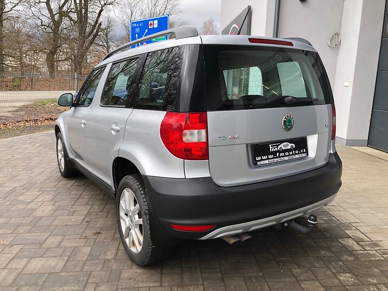 Škoda Yeti (2013) 2.0 TDi 4x4, tažné - fotka 7 z 38