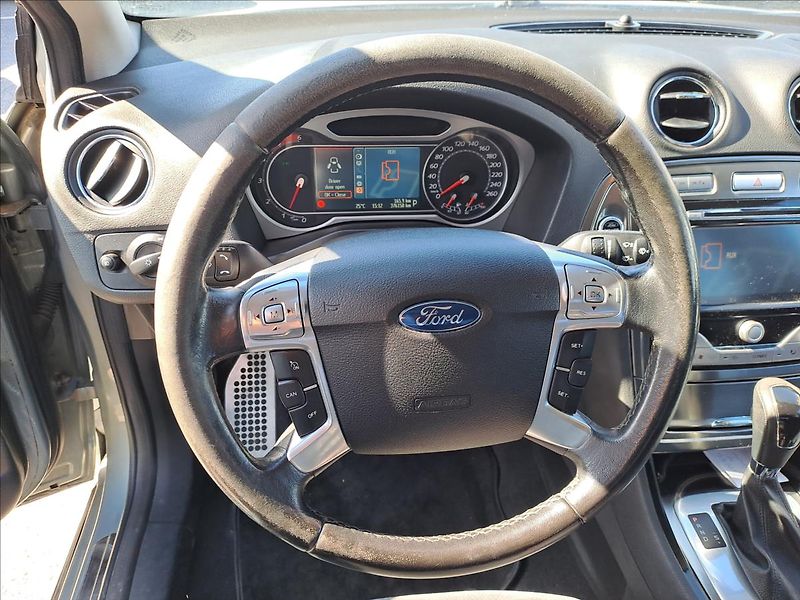 Ford Mondeo 2,0 TDCI NOVÁ STK - fotka 11 z 14