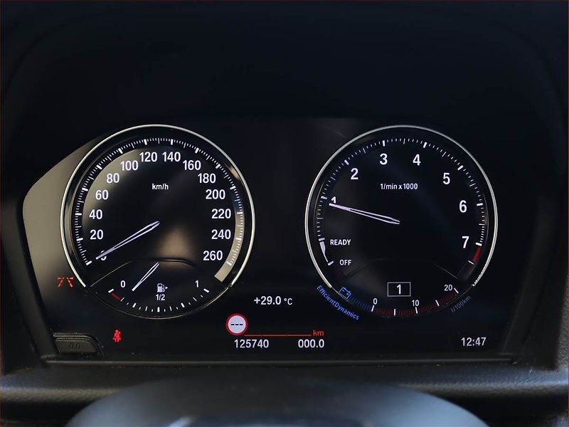 BMW Řada 2 (2019) 216i Gran Tourer, Serv.kniha - fotka 11 z 21