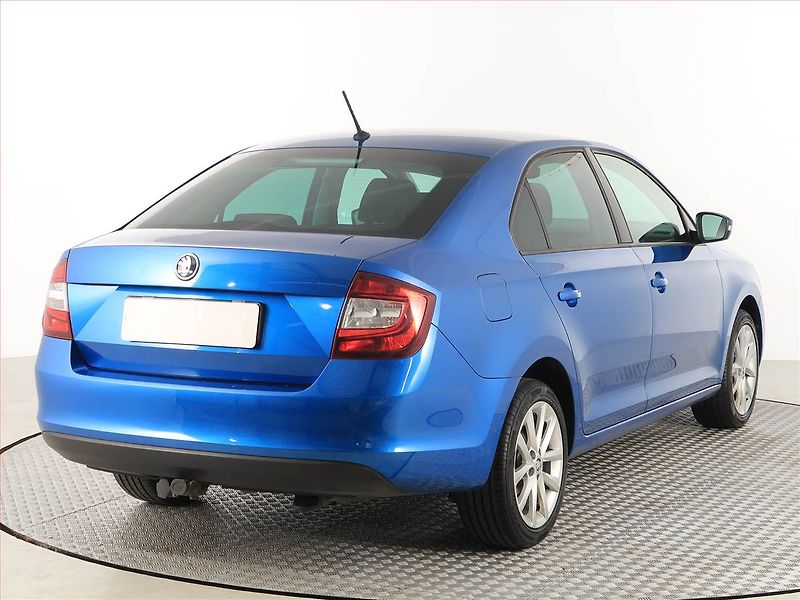 Škoda Rapid (2018) 1.0 TSI, Navi, Tempomat - fotka 5 z 17