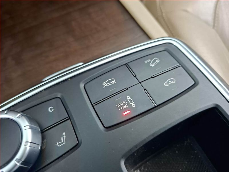 Mercedes-Benz GL (2014) 500 - fotka 20 z 27