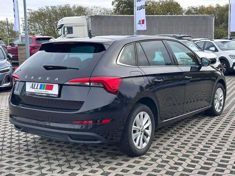 Škoda Scala 1.5 TSI 110kW Style - fotka 2 z 18