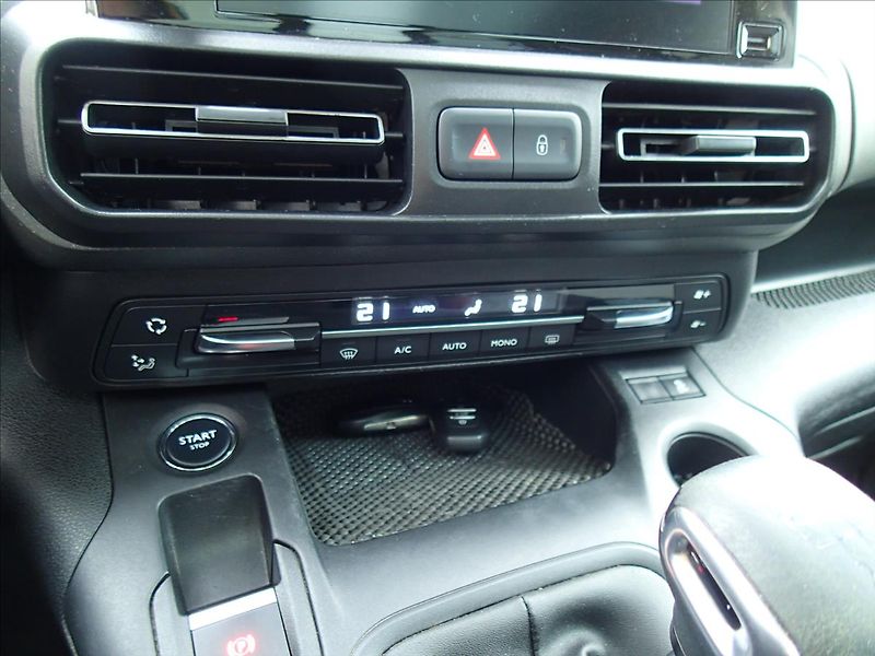 Citroën Berlingo 1,5 ČR, TAŽNÉ - fotka 31 z 45