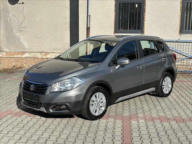 Suzuki SX4 S-Cross 1,6 4x4 AUTOMAT - fotka 9 z 28