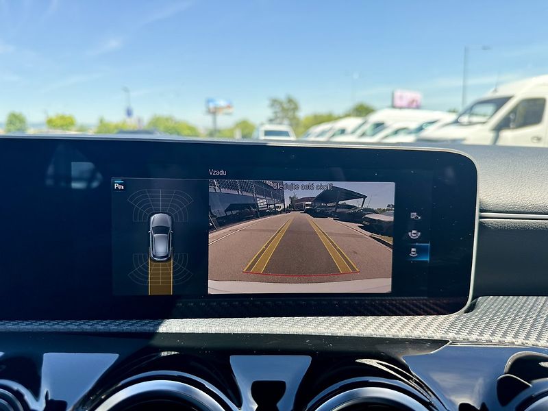 Mercedes-Benz Třídy A (2019) 180 d - fotka 20 z 31