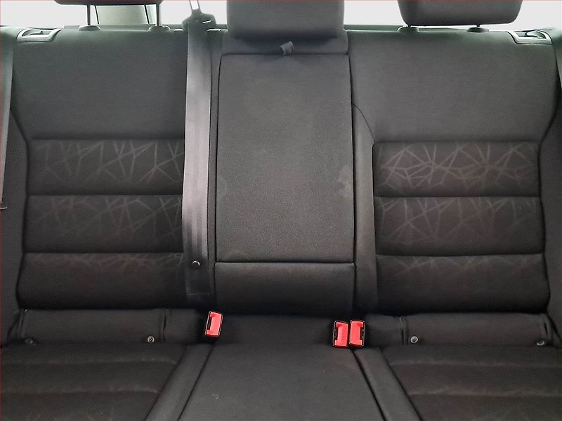 Škoda Octavia (2012) 1.6 TDI, Serv.kniha, po STK - fotka 10 z 16