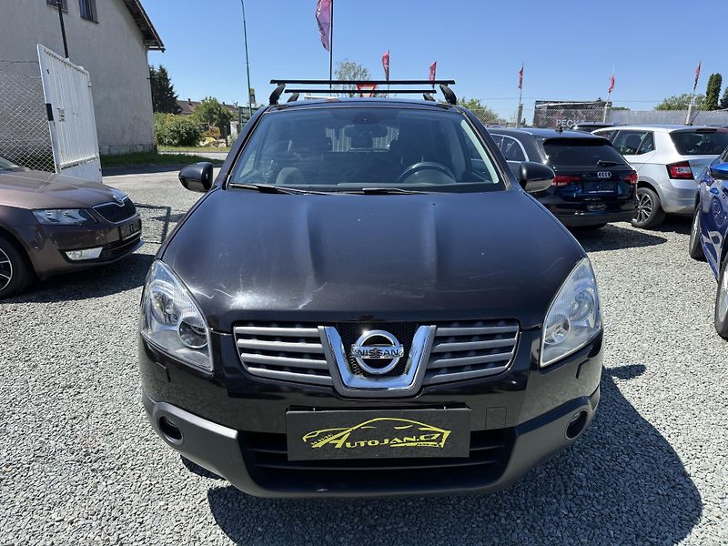 Nissan Qashqai 2.0 DCI 4x4 - fotka 2 z 13