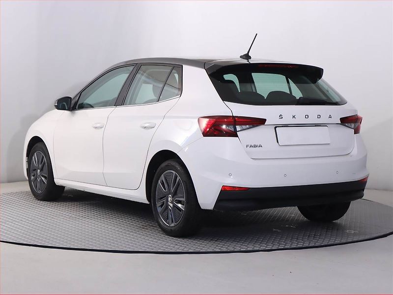 Škoda Fabia (2023) 1.0 TSI, Serv.kniha, Tempomat - fotka 4 z 22