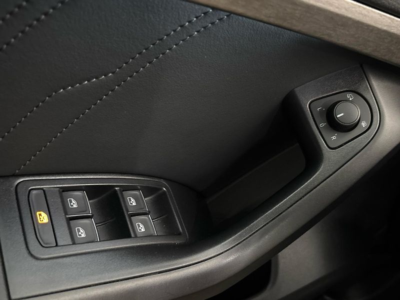 Seat Ateca Experience 4WD DSG - fotka 21 z 30