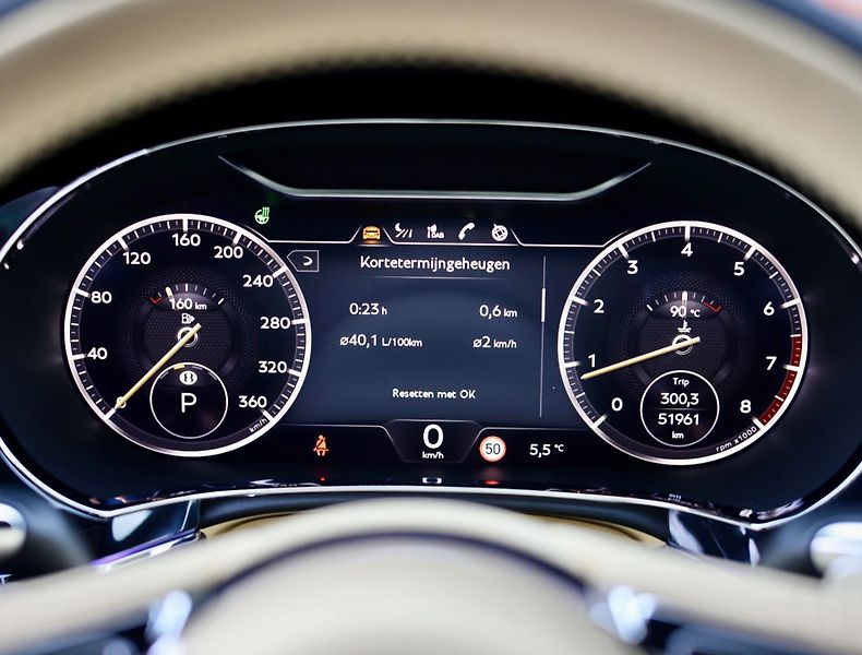 Bentley Continental GT (2020) 4.0 V8 440 KW 4x4 - fotka 44 z 51