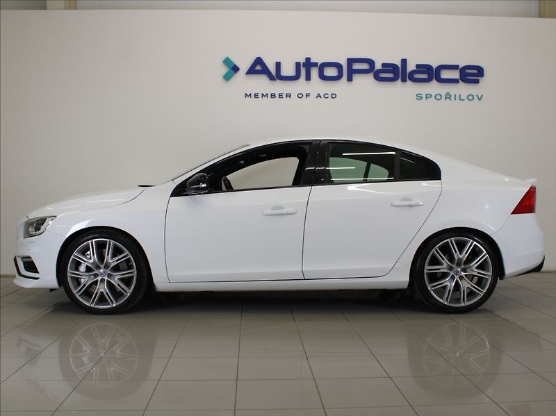 Volvo S60 2,0 Polestar 270kW 75tkm.ČR - fotka 5 z 27