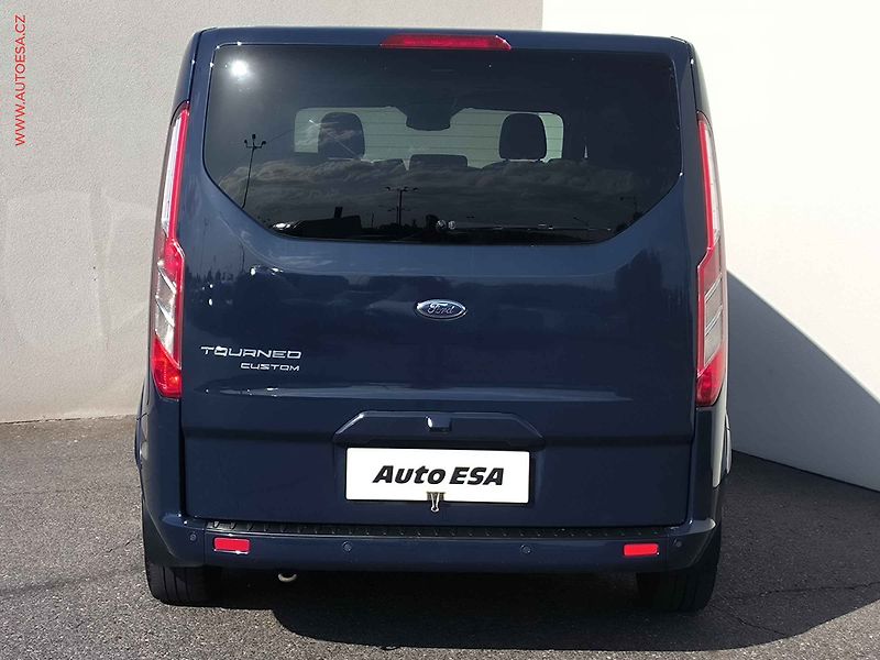 Ford Tourneo Custom (2019) 2.0TDCi L2, 136kW, navi, - fotka 5 z 28