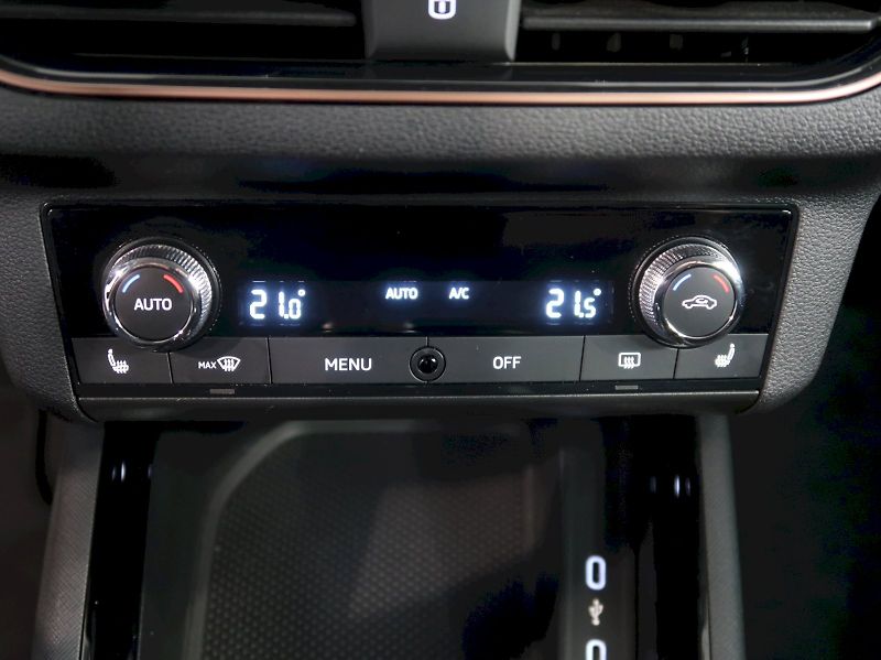 Škoda Kamiq (2021) STYLE 1.0TSI 81KW LED CZ TAŽNÉ - fotka 29 z 38