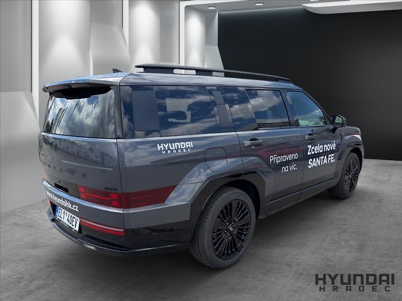 Hyundai Santa Fe 1,6 4x4 Caligraphy PlugIn  4x4 - fotka 3 z 12