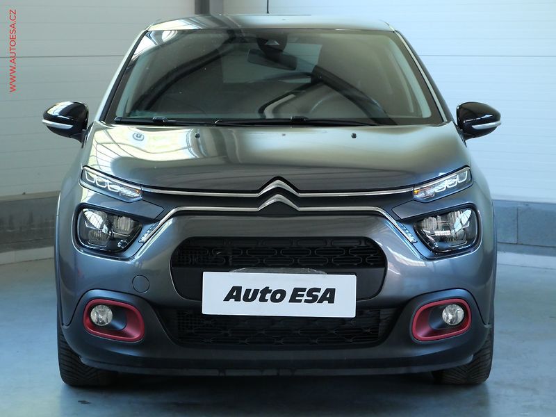 Citroën C3 (2022) 1.2PT, 2.maj,ČR, LED, park - fotka 2 z 20