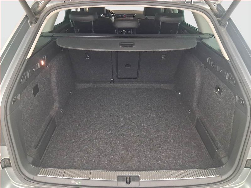 Škoda Superb (2018) Style Plus 2.0 TDI, 4X4 - fotka 14 z 16
