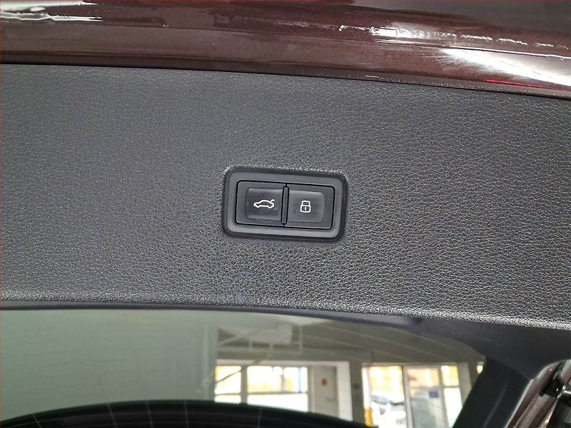 Audi Q8 (2019) 50 TDI - fotka 21 z 21