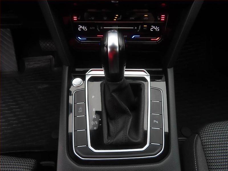 Volkswagen Arteon (2021) 2.0 TDI - fotka 13 z 25