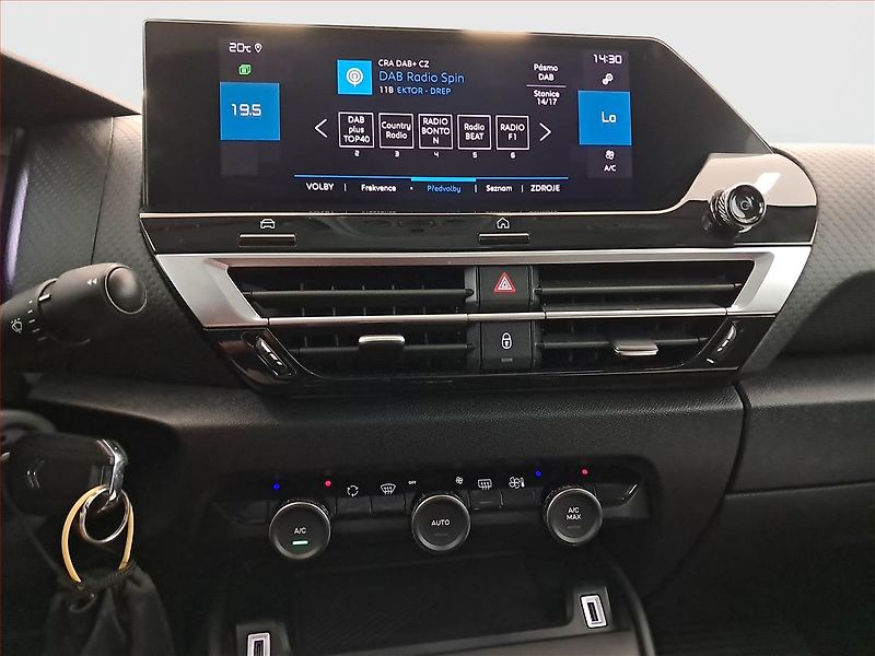 Citroën C4 (2023) 1.2 PureTech, Serv.kniha, Kůže - fotka 12 z 16