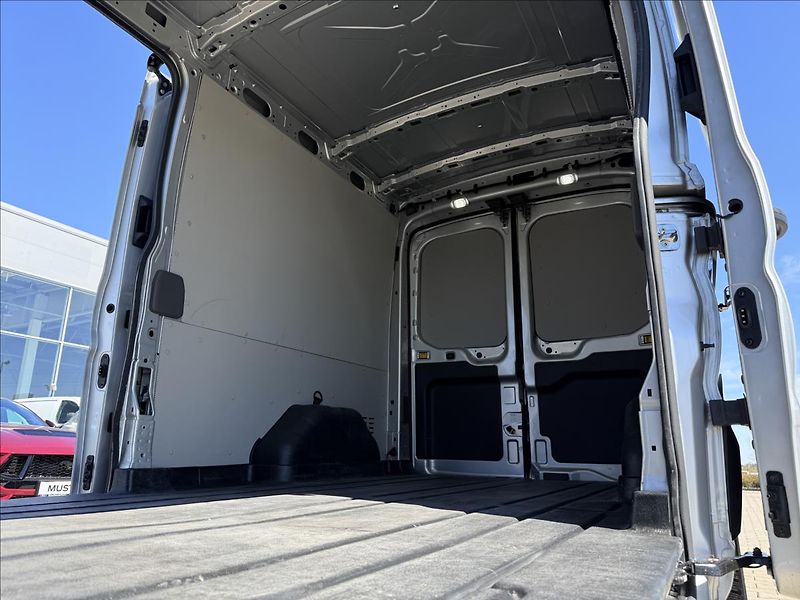 Ford Transit 2,0 EcoBlue 96kW L3H2 WEBASTO - fotka 15 z 28