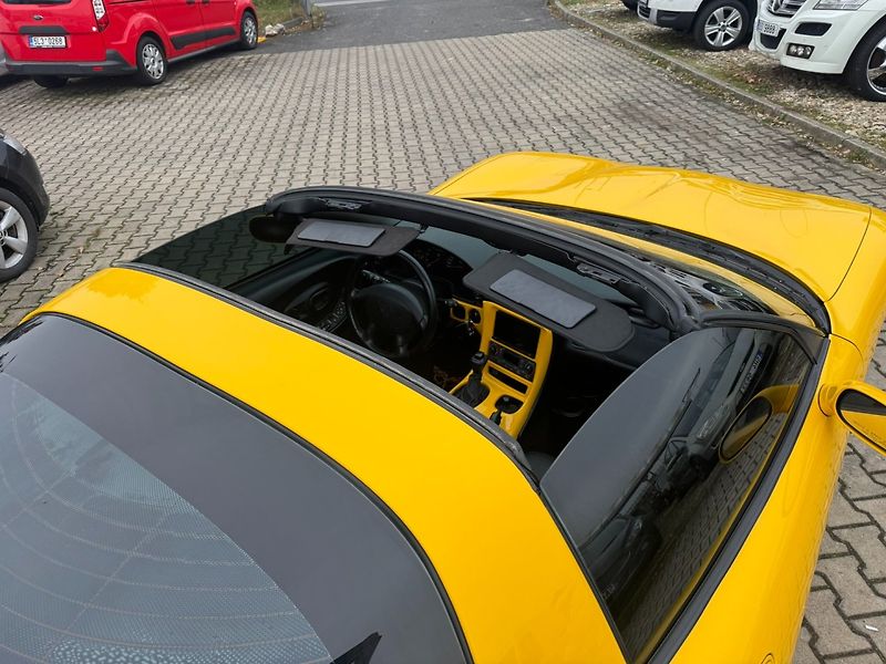 Chevrolet Corvette (2001) C5 TARGA LS1 5,7L V8 261KW DPH - fotka 23 z 50