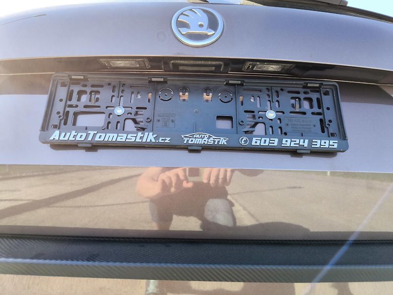 Škoda Octavia (2014) 1,6TDI DSG STYLE*VELKÝ SERVIS* - fotka 58 z 58
