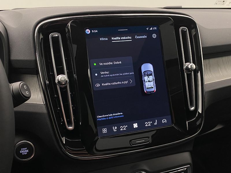 Volvo XC40 (2026) B4 AUT DARK PLUS - fotka 43 z 65