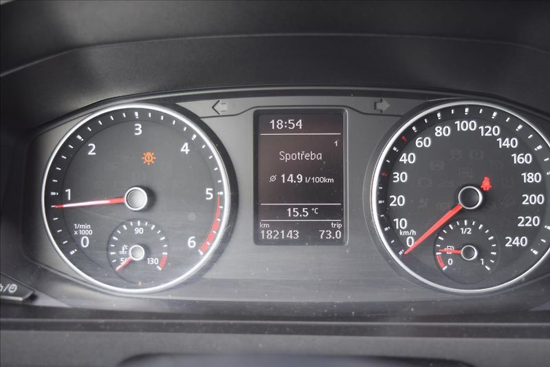Volkswagen Transporter 2,0 TDI 110KW KLIMA TAŽNÉ NAVI - fotka 37 z 48