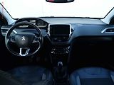 Peugeot 2008 (2019) 1.2 PT, Allure, park. čidla - náhled 8