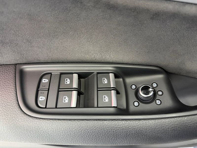 Audi Q7 50 TDI QUATTRO S-LINE, WEBASTO - fotka 30 z 35
