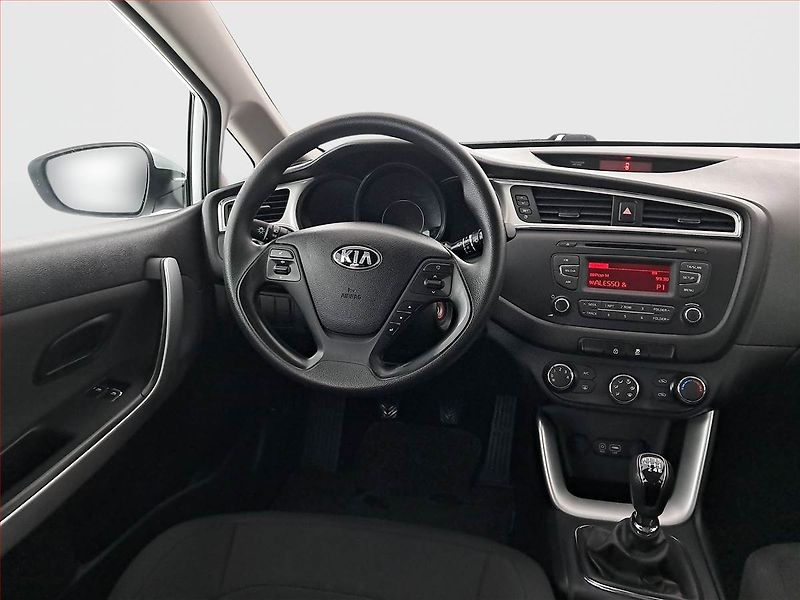 Kia Ceed (2017) 1.4 CRDi, Serv.kniha - fotka 7 z 18