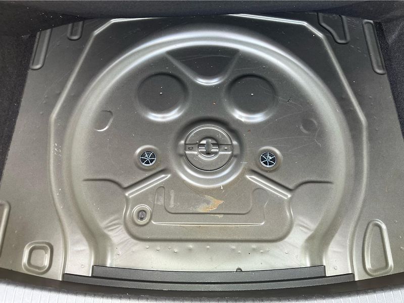 Volkswagen Tiguan Life 2.0 TDI 110 kW DSG - fotka 26 z 29