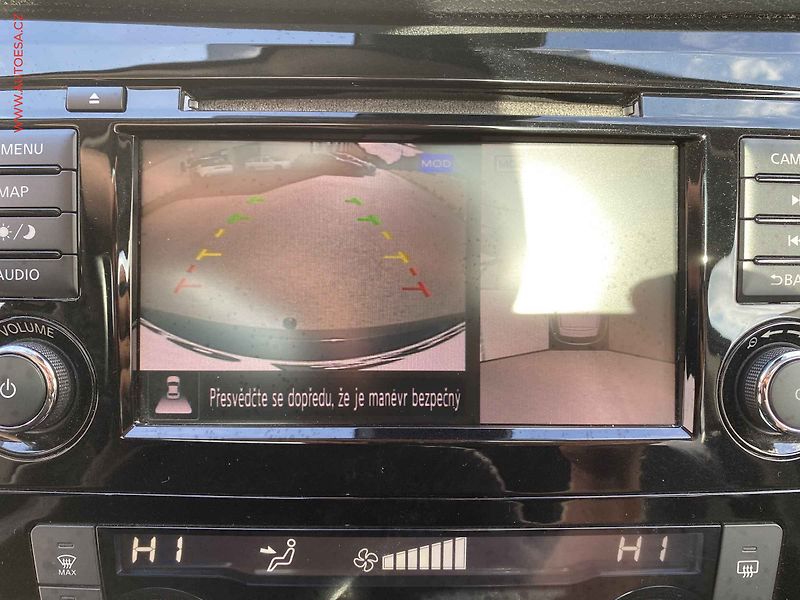 Nissan Qashqai (2019) 1.3 DiG-T, N-Connecta, panor - fotka 17 z 17