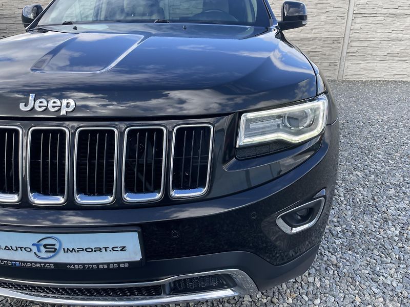 Jeep Grand Cherokee 3.0CRDi 4x4 250PS LIMITEED TOP - fotka 66 z 177