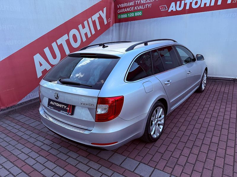 Škoda Superb 2.0 TDi Best of, Navi, 132 tkm - fotka 9 z 29
