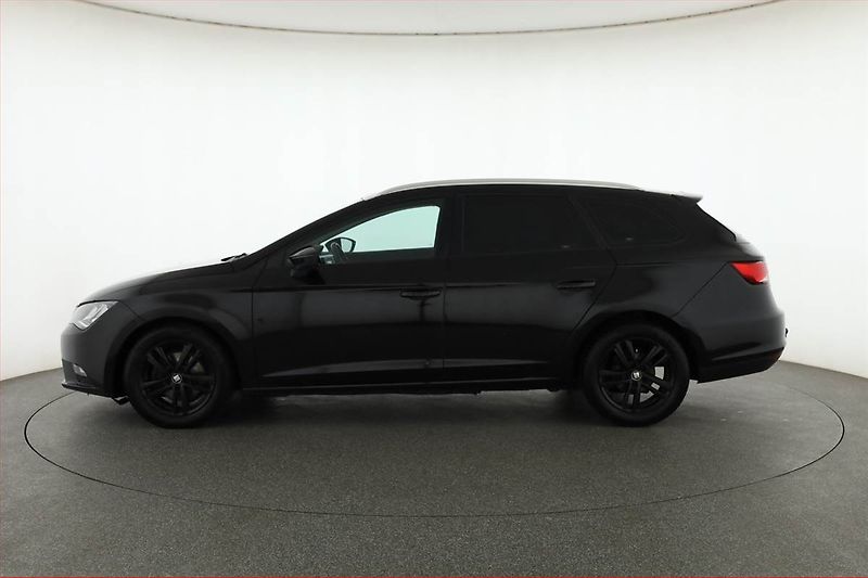 Seat Leon (2015) 1.6 TDI, Tempomat - fotka 3 z 16