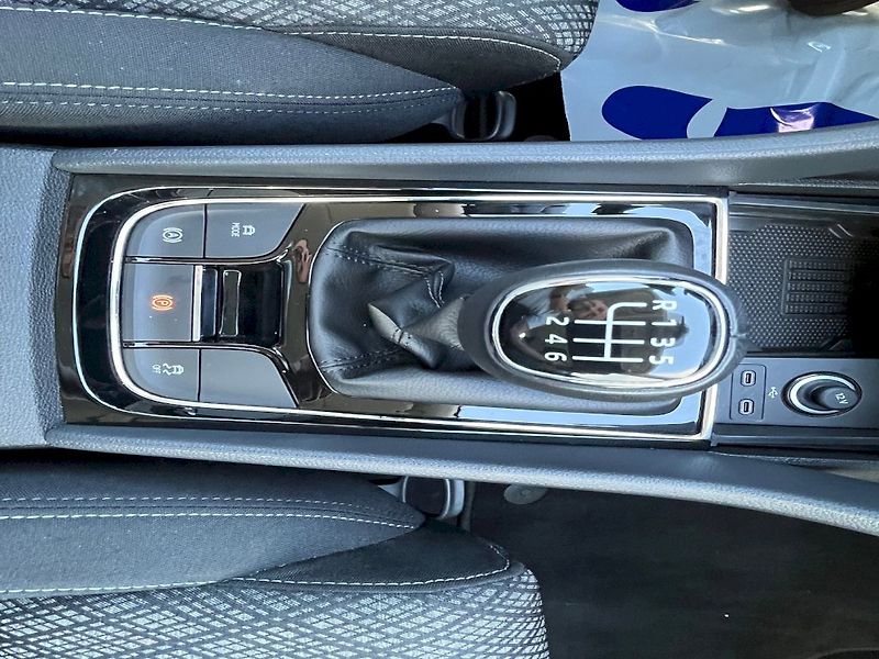 Škoda Karoq (2025) 1.5 TSI 110kW Top Selection - fotka 23 z 27
