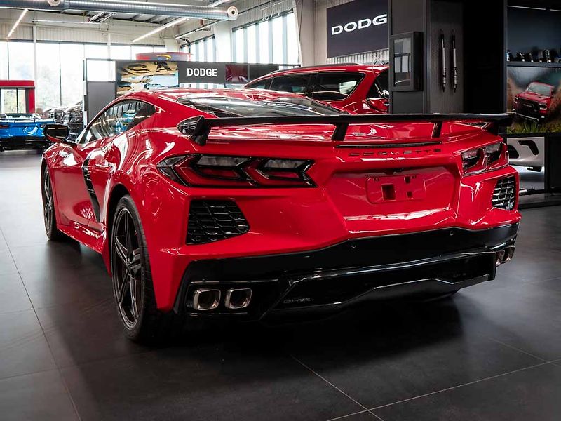 Chevrolet Corvette (2026) 6.2 Stingray 3LT Z51 Facelift - fotka 3 z 45