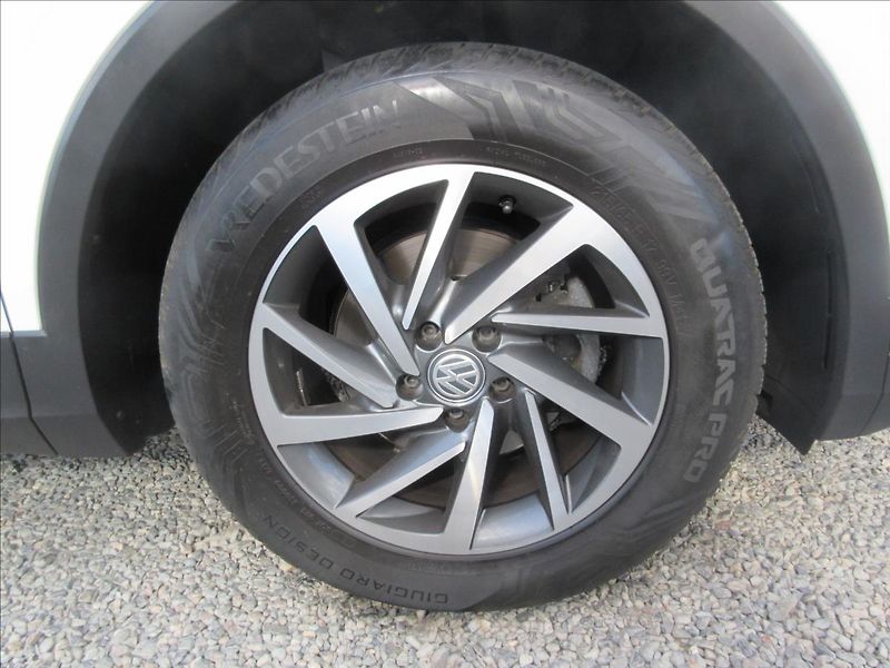 Volkswagen Tiguan 1,4 TSI 110kW Edice Sound - fotka 13 z 15