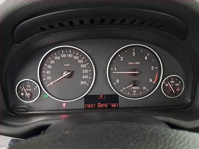 BMW X3 (2014) xDrive20d, 4X4, Automat, Kůže - fotka 11 z 21