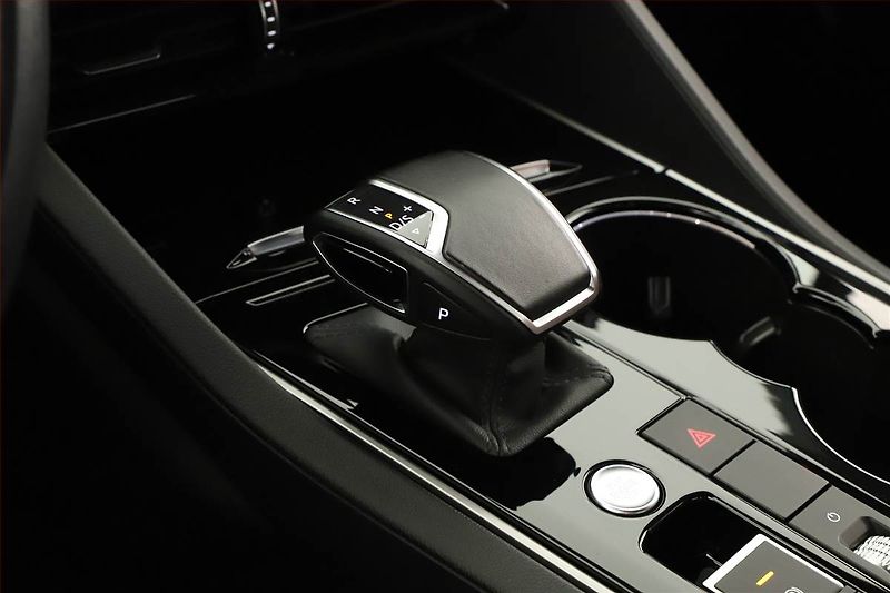 Volkswagen Touareg (2020) 3.0 TDI - fotka 10 z 31