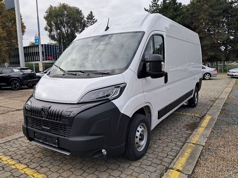 Peugeot Boxer Furgon 3500 L3H2 BlueHDi 180k - fotka 1 z 17