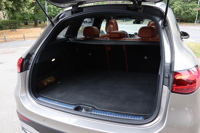 Mercedes-Benz GLC Mercedes-Benz GLC 200 4MATIC - fotka 44 z 58