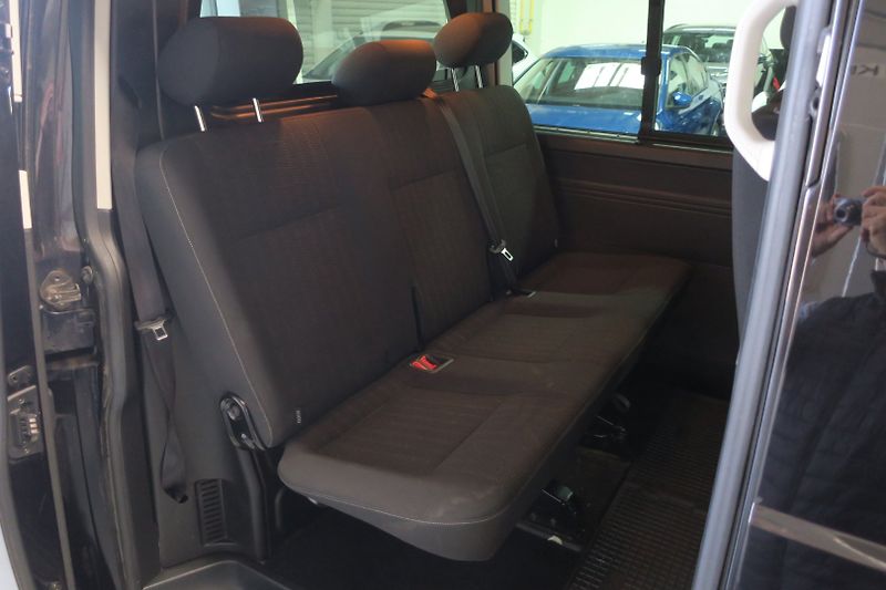 Volkswagen Caravelle (2016) T6 2.0 TDI 110kW Comfort DSG - fotka 34 z 47