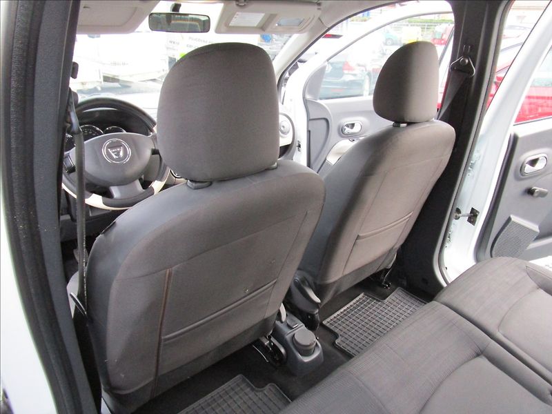 Dacia Lodgy 1.6i  Klima - fotka 24 z 36